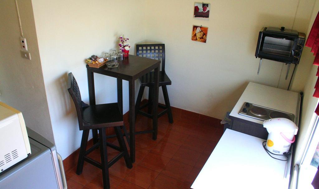 2Gether Guesthouse Карон Номер фото